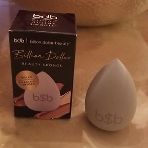 SALE! Billion Dollar Beauty Sponge